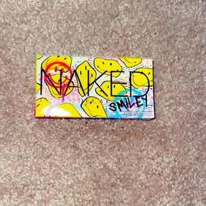 Urban Decay Smiley Mini Eyeshadow Palette-Mucho Happy